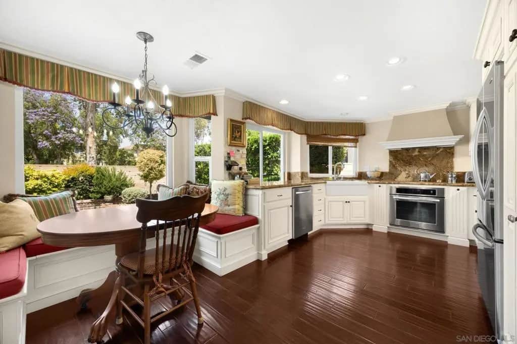 40 Brena, Irvine, CA — listing photo 1
