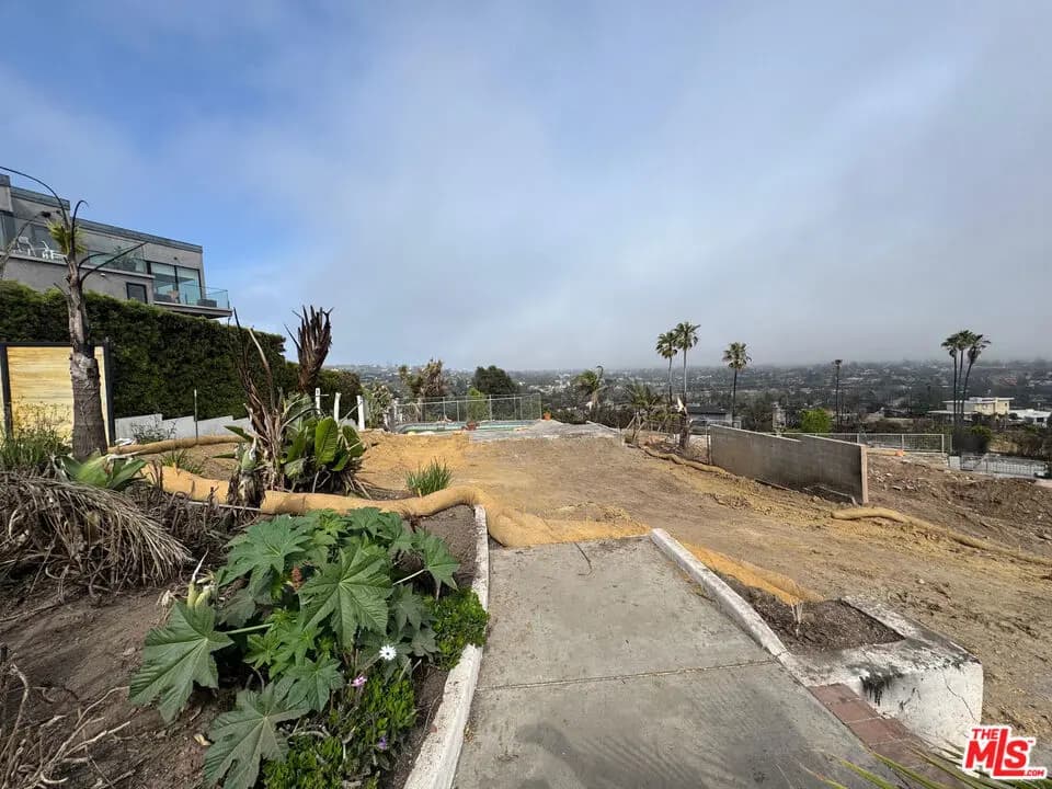 840 Lachman Lane, Pacific Palisades, CA — listing photo 1