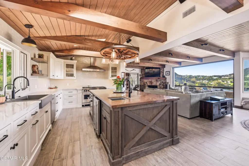 356 E Carlisle Road, Thousand Oaks, CA — listing photo 1