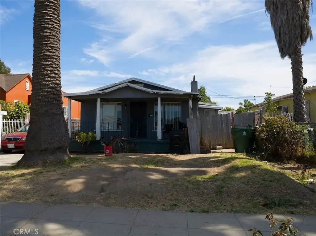 226 E 105th Street, Los Angeles, CA — listing photo 1