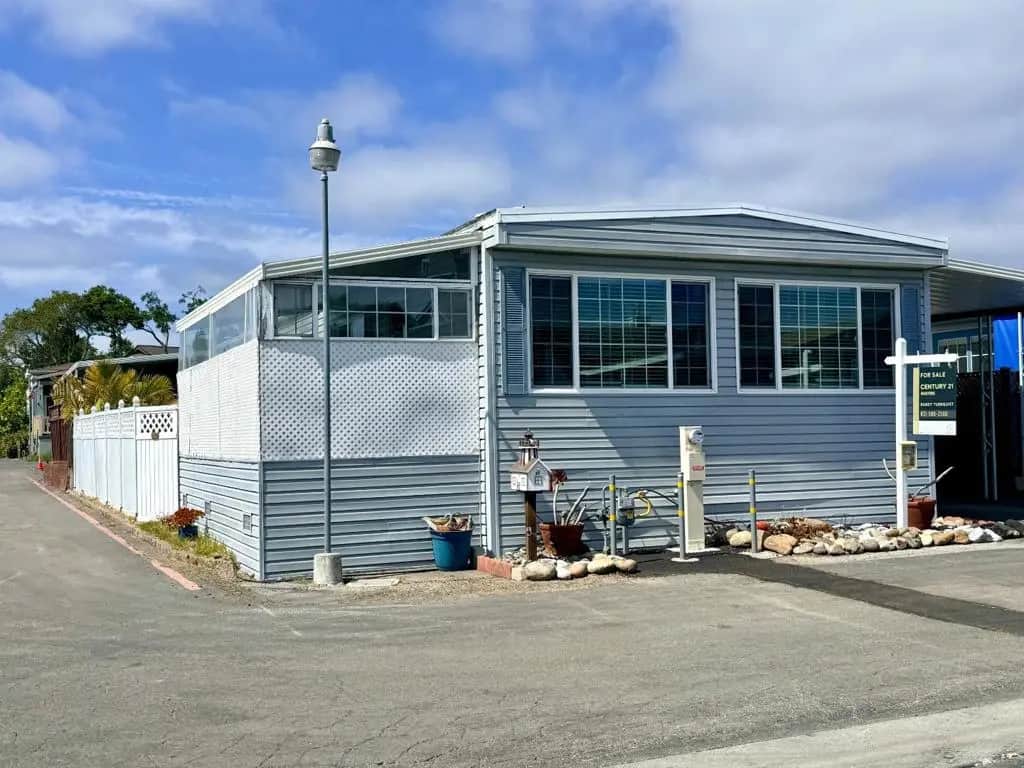 2155 Wharf Road 12, Capitola, CA — listing photo 1