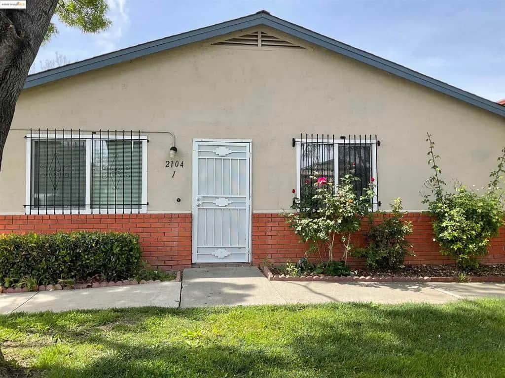 2104 Lemontree Way 1, Antioch, CA — listing photo 1