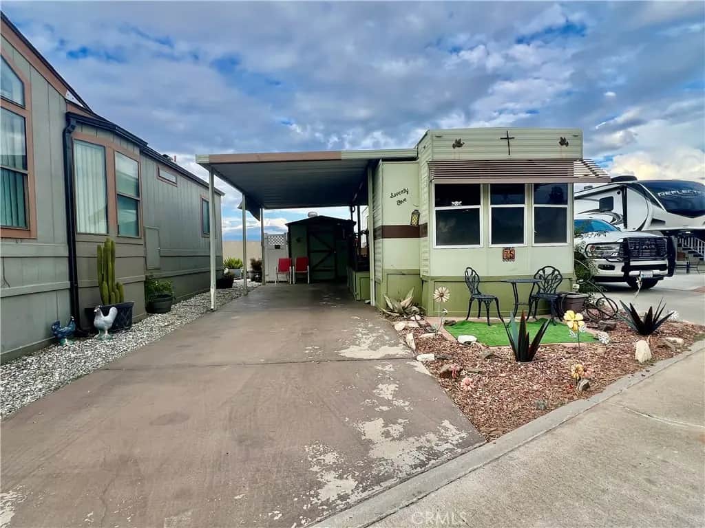 1295 S Cawston 75, Hemet, CA — listing photo 1