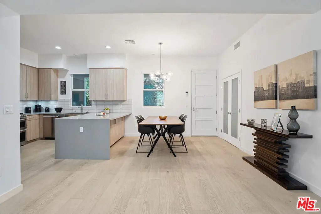 1746 Garfield Place 202, Los Angeles, CA — listing photo 1