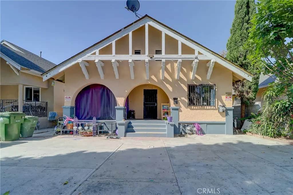 834 E 33rd Street, Los Angeles, CA — listing photo 1