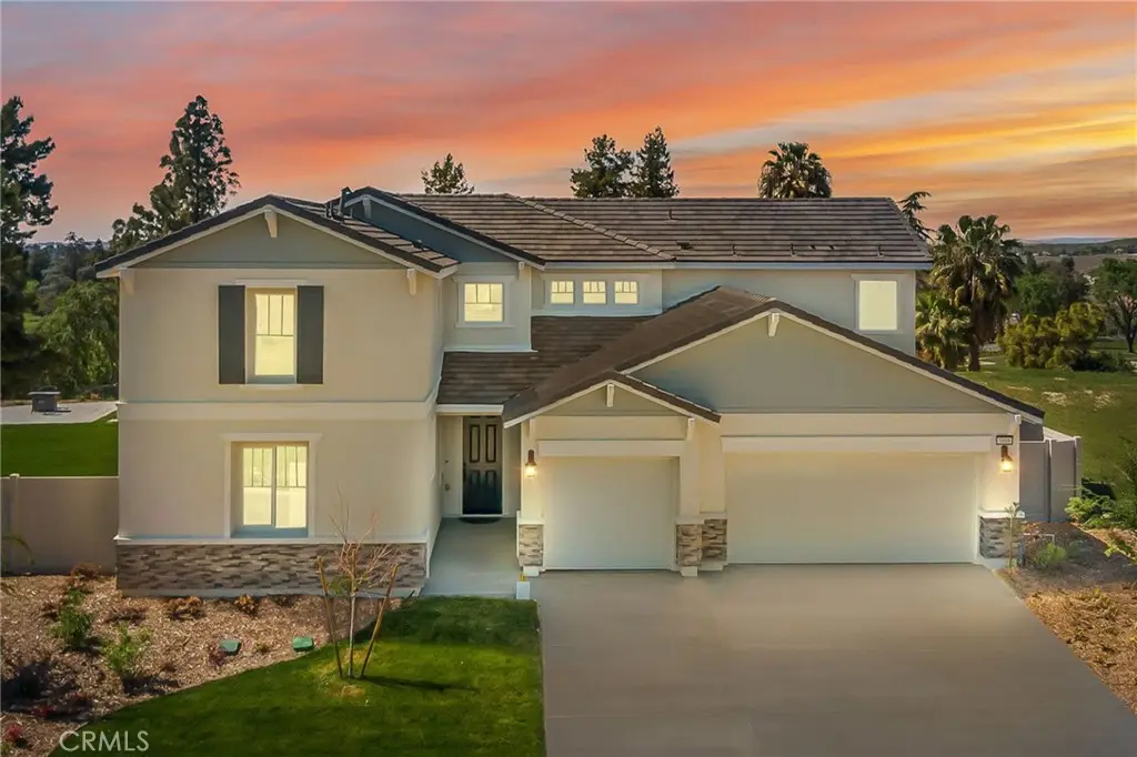 5613 Levanto, Bakersfield, CA — listing photo 1