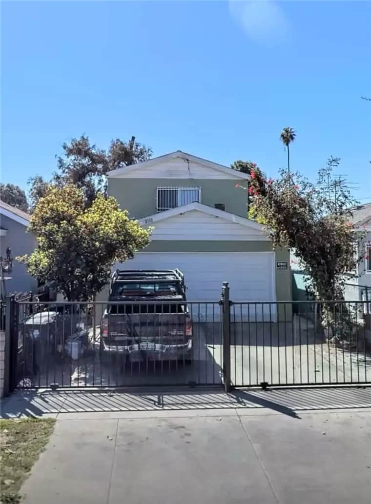 2110 E 113th, Los Angeles, CA — listing photo 1