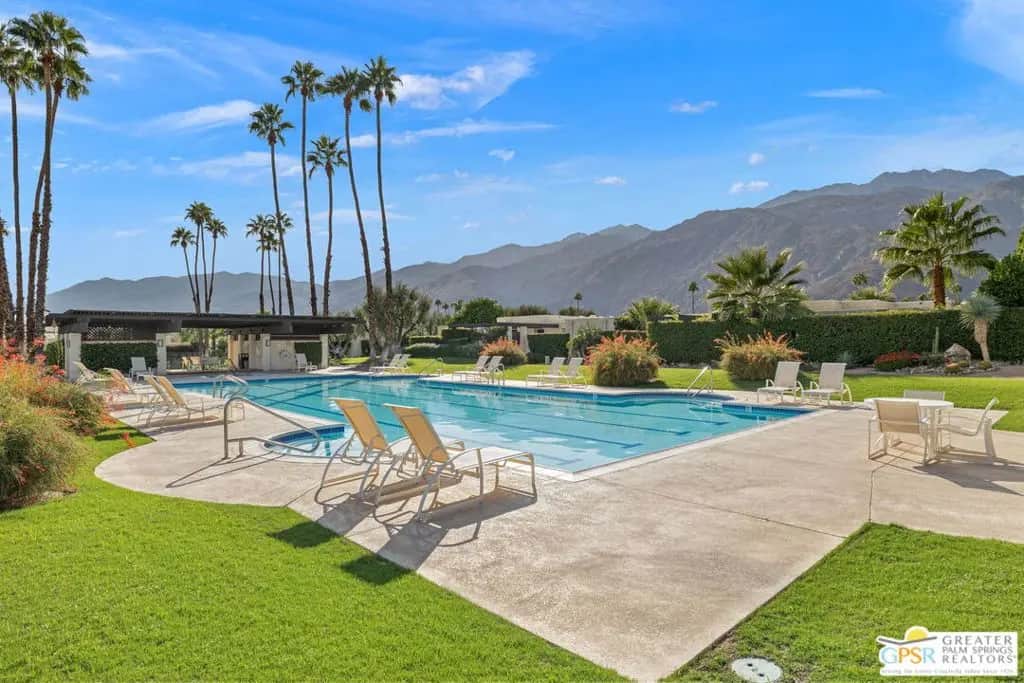 427 N Calle Rolph, Palm Springs, CA — listing photo 1