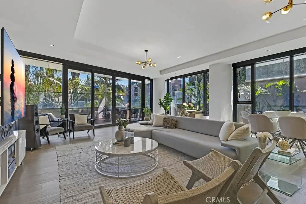 8420 W Sunset Boulevard 108, Los Angeles, CA — listing photo 1