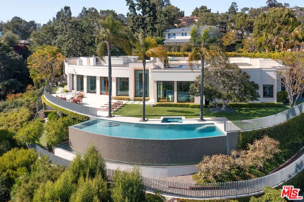 1118 Calle Vista Drive, Beverly Hills, CA — listing photo 1