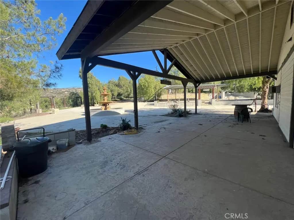 37220 Quarter Valley Road, Temecula, CA — listing photo 1