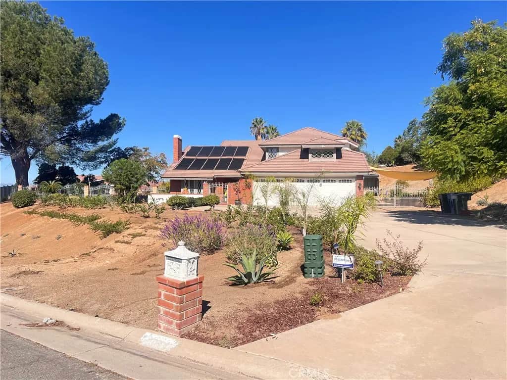 7158 Golden Vale, Riverside, CA — listing photo 1