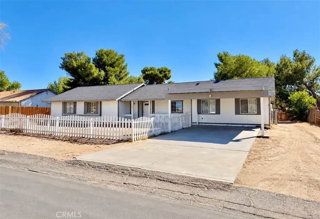 16622 Mossdale, Lancaster, CA — listing photo 1
