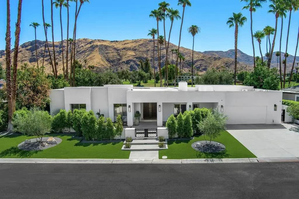 2560 S Camino Real, Palm Springs, CA — listing photo 1