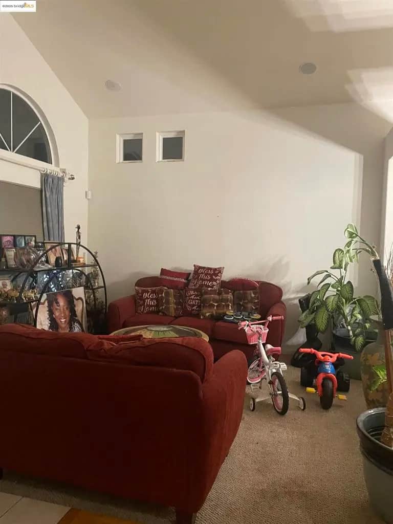 83 Palm Dr, Brentwood, CA — listing photo 1