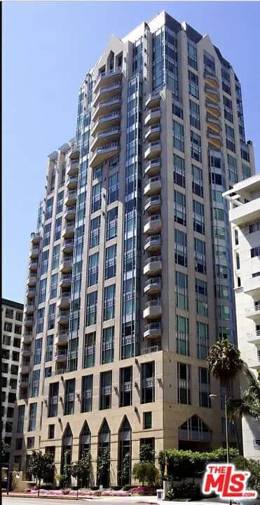 10727 Wilshire Boulevard 2002, Los Angeles, CA — listing photo 1