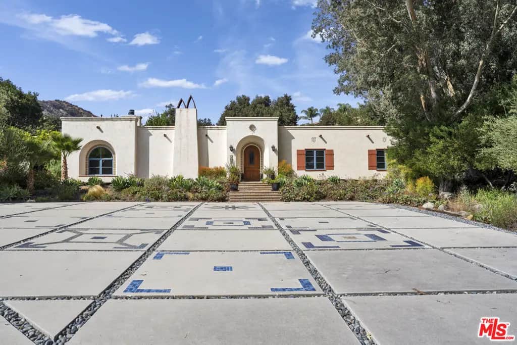 1487 Meadowcrest Circle, Corona, CA — listing photo 1