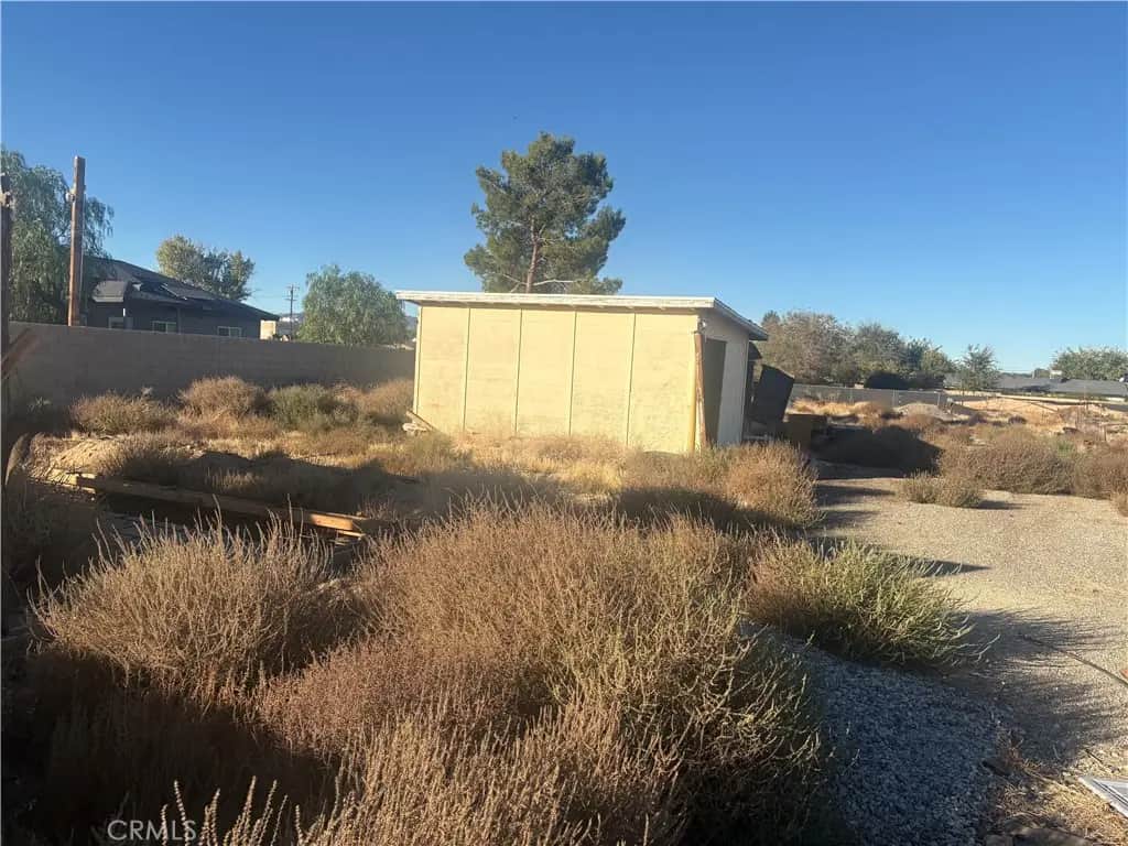 43029 7th Street E, Lancaster, CA — listing photo 1