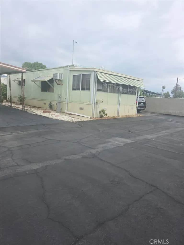 1324 N Citrus Avenue 12, Covina, CA — listing photo 1