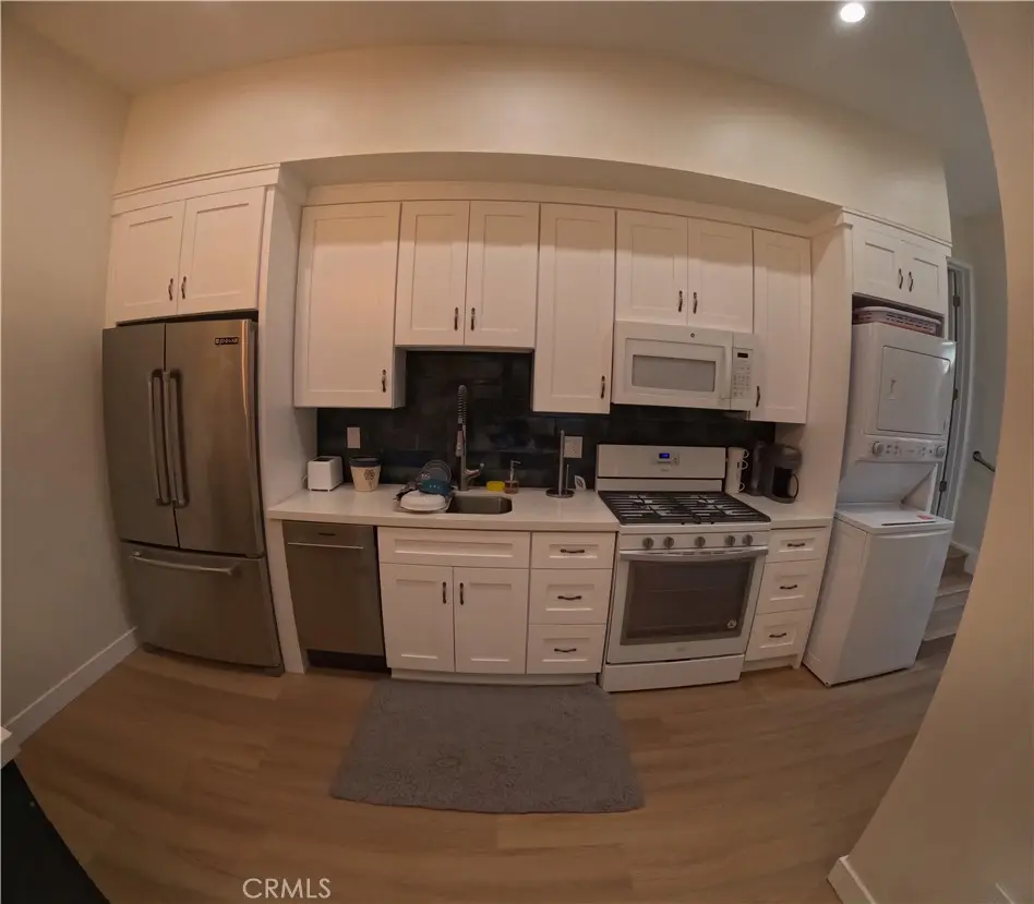 12329 Oxford Avenue, Hawthorne, CA — listing photo 1