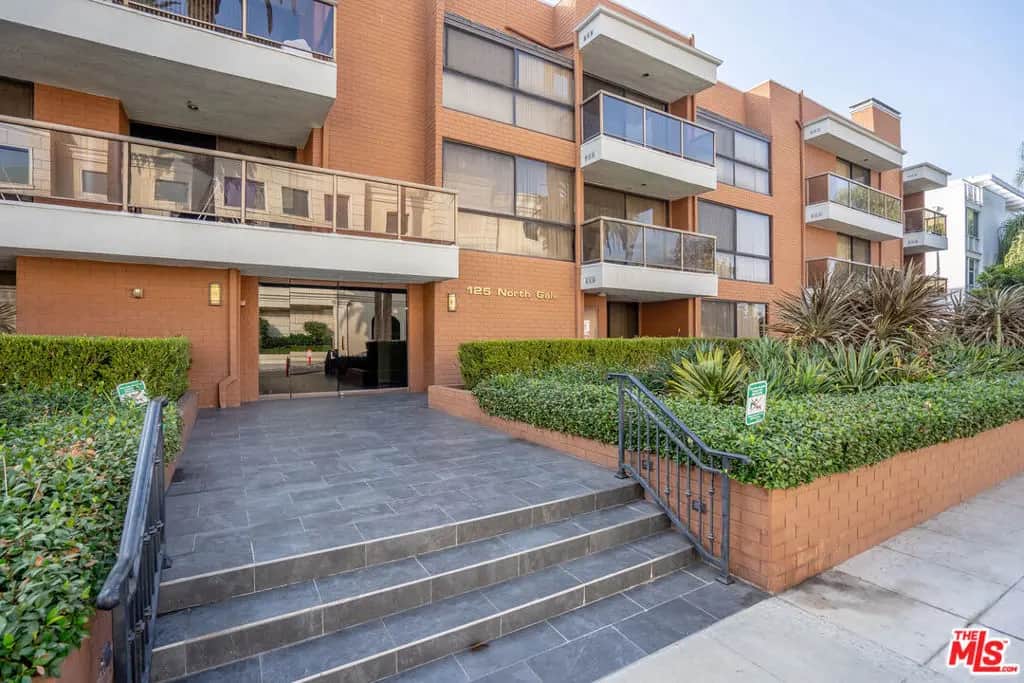 125 N Gale Drive 205, Beverly Hills, CA — listing photo 1