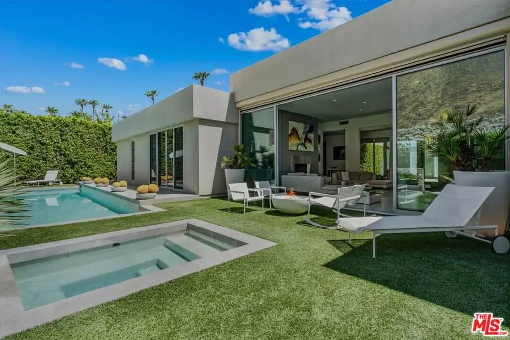 1175 Los Robles Drive, Palm Springs, CA — listing photo 1