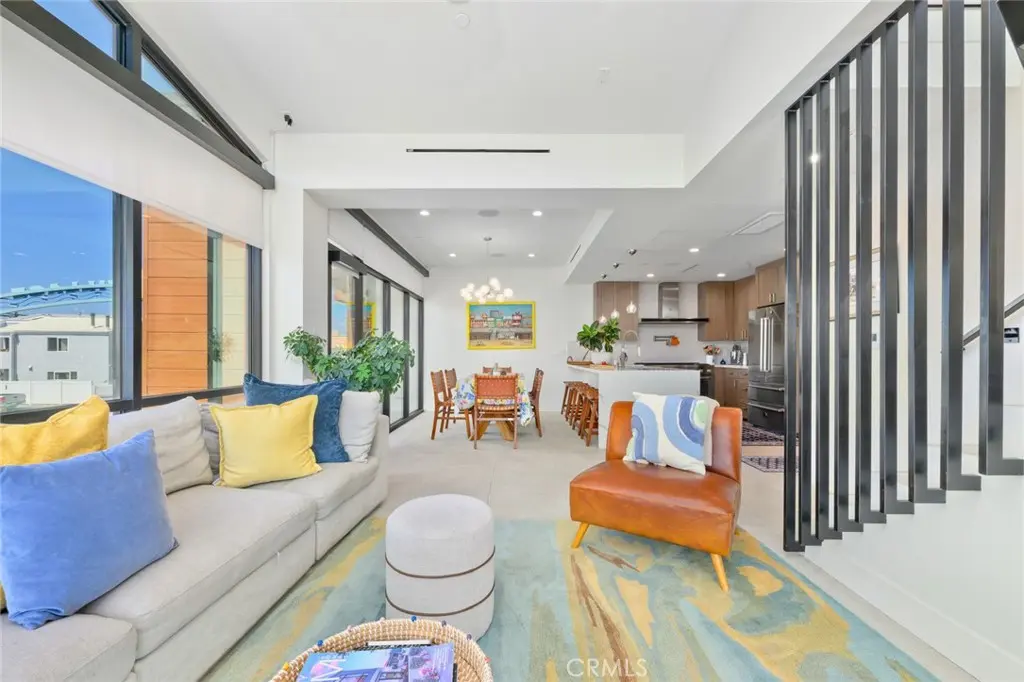 504 E Balboa Blvd, Newport Beach, CA — listing photo 1