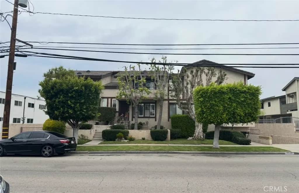 1119 Magnolia Avenue 2, Gardena, CA — listing photo 1
