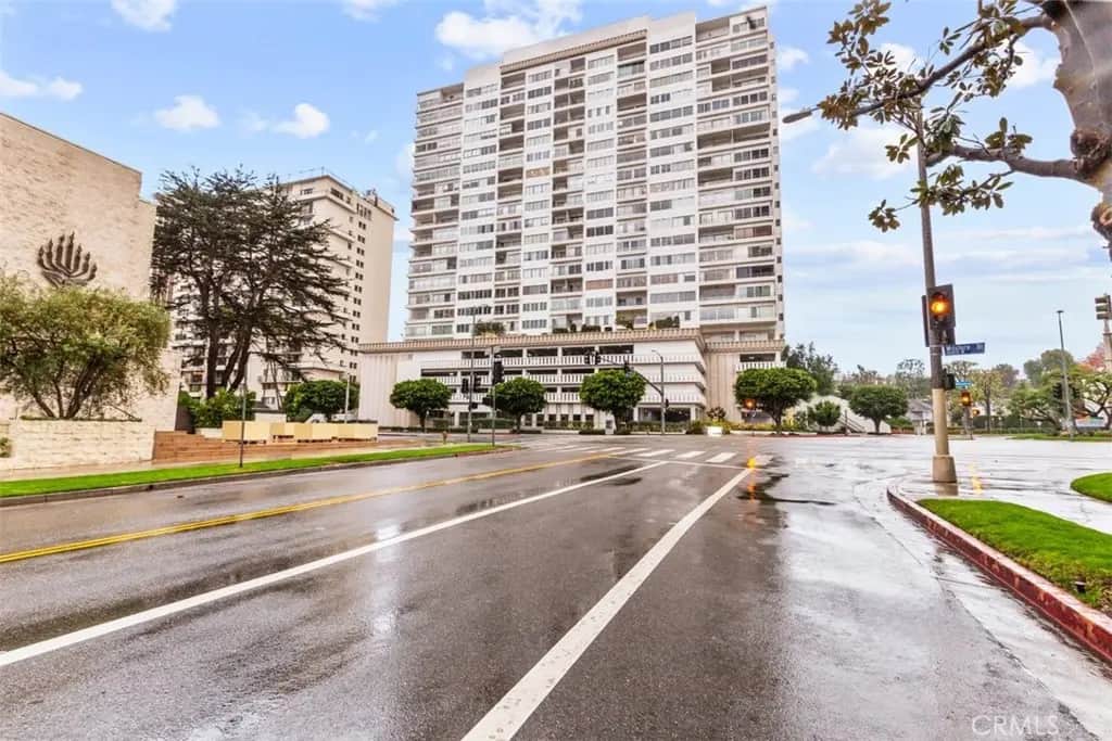10501 Wilshire 2212, Los Angeles, CA — listing photo 1