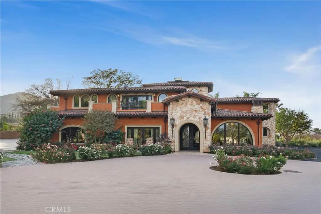 4050 Lester, Corona, CA — listing photo 1