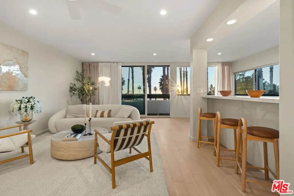 2221 Ocean Avenue 101, Santa Monica, CA — listing photo 1