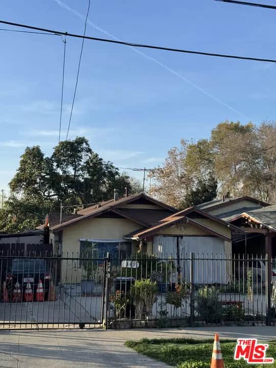 349 N Reno Street, Los Angeles, CA — listing photo 1