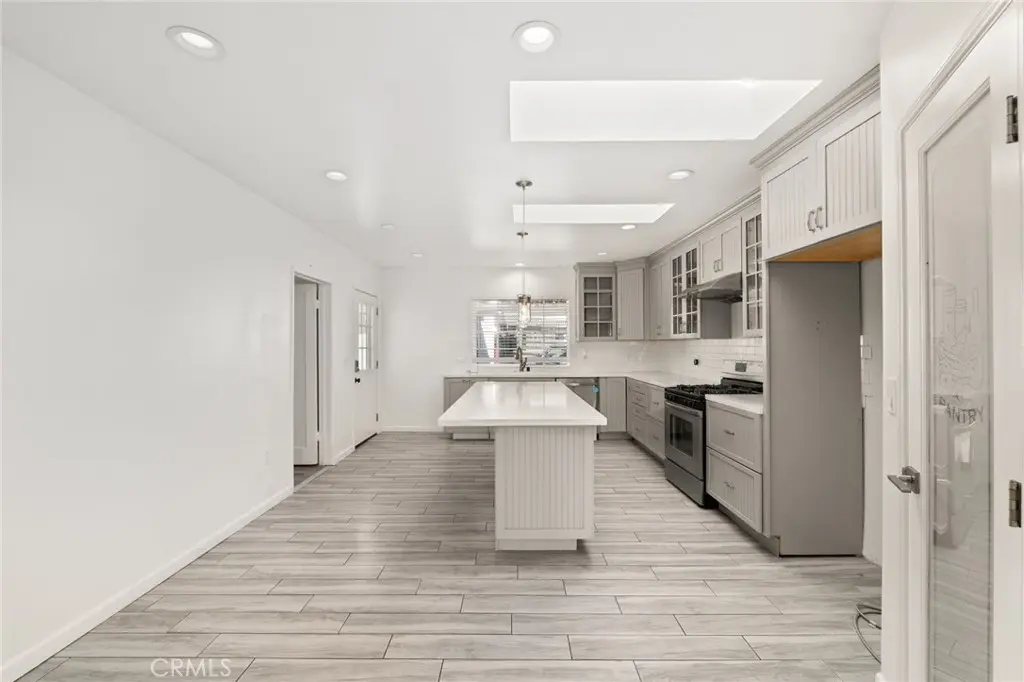 587 E Arrow, Upland, CA — listing photo 1