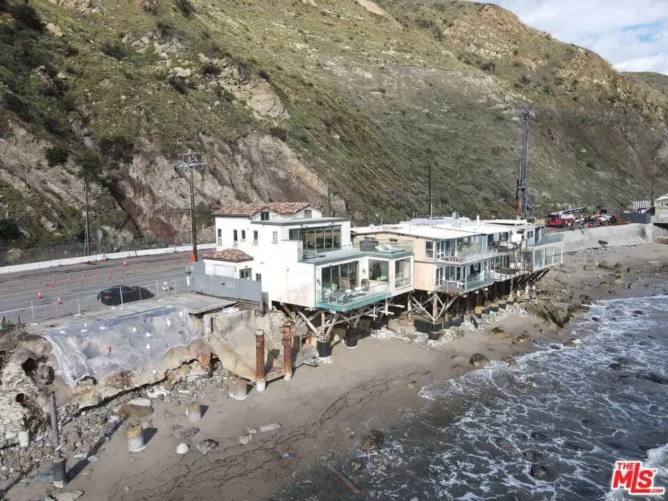 19824 Pacific Coast Highway, Malibu, CA — listing photo 1