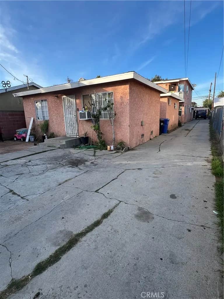 151 E 121st, Los Angeles, CA — listing photo 1