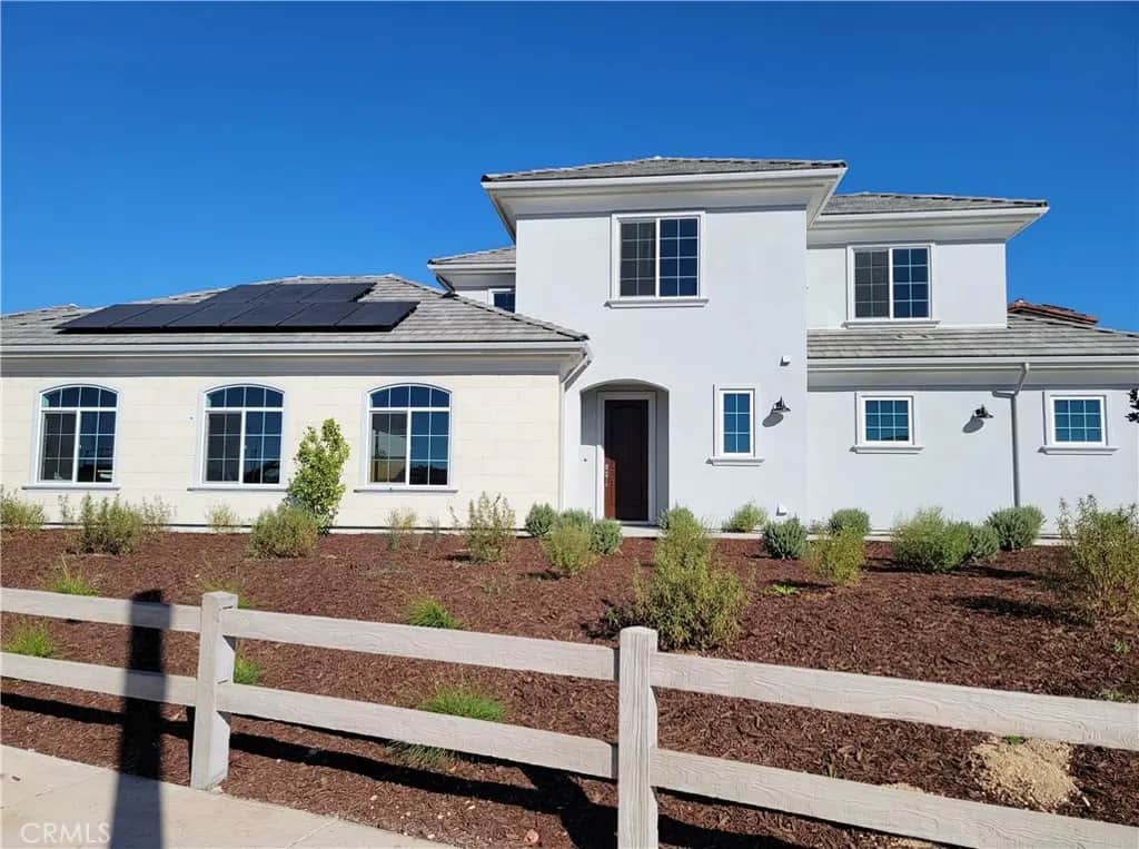 701 Manor Lane, Paso Robles, CA — listing photo 1
