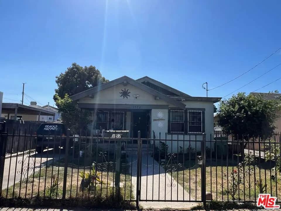 1572 W 37th Place, Los Angeles, CA — listing photo 1