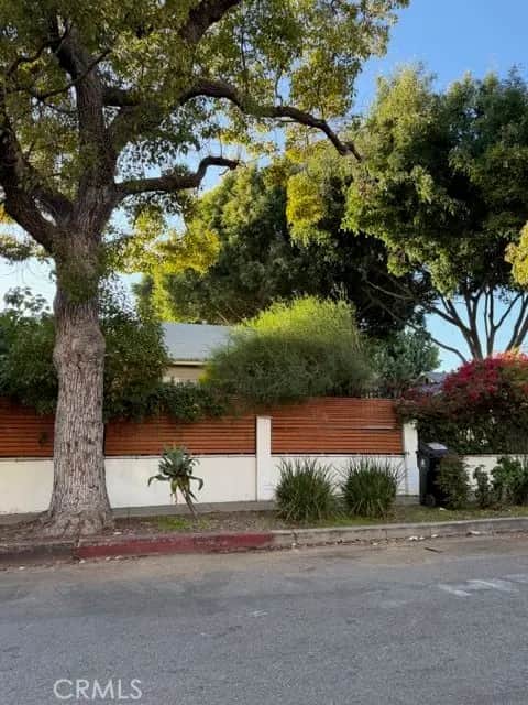 1537 N Serrano Avenue N, Los Angeles, CA — listing photo 1