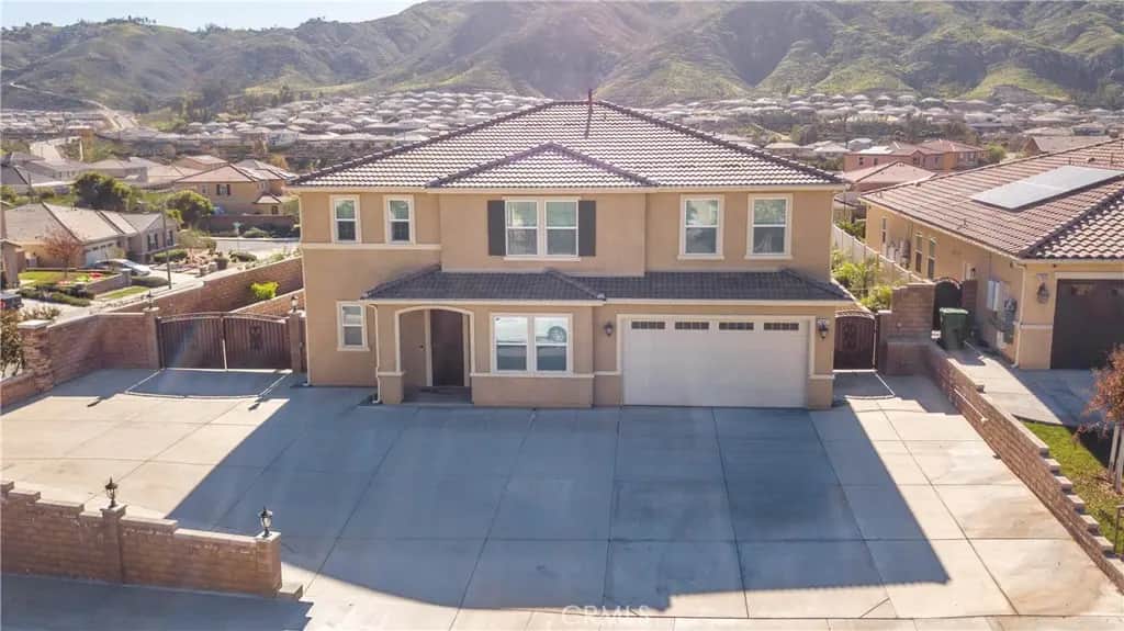21047 Iron Rail, Riverside, CA — listing photo 1