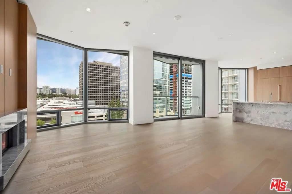 211 W Elm Court 6E, Los Angeles, CA — listing photo 1