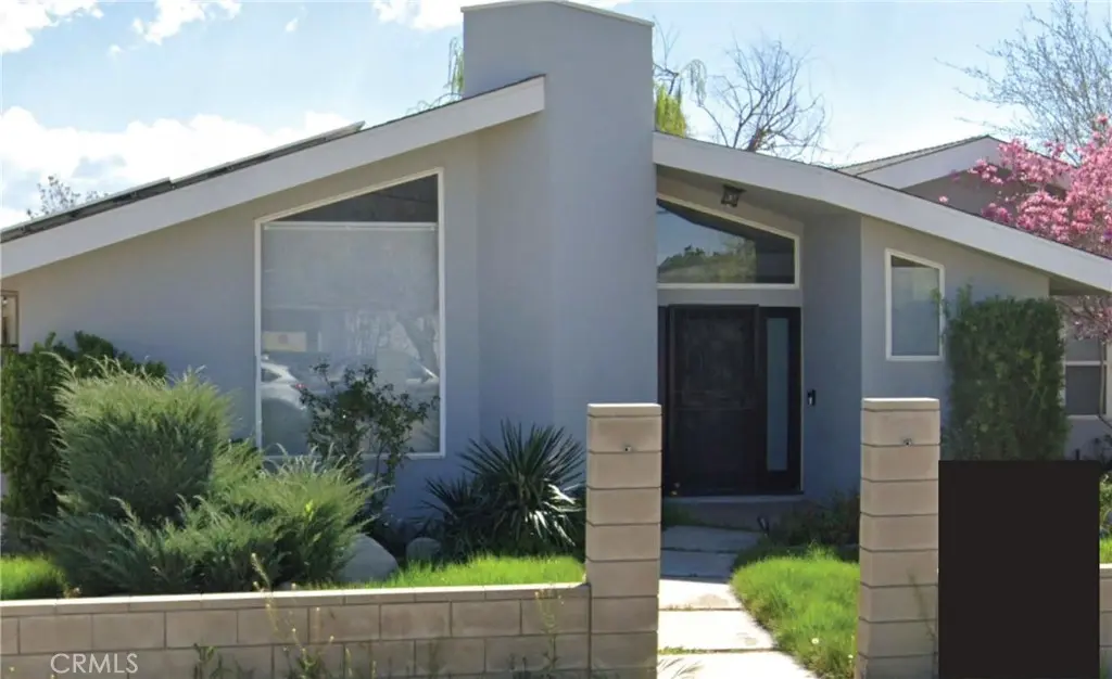 4330 W Avenue L2, Lancaster, CA — listing photo 1