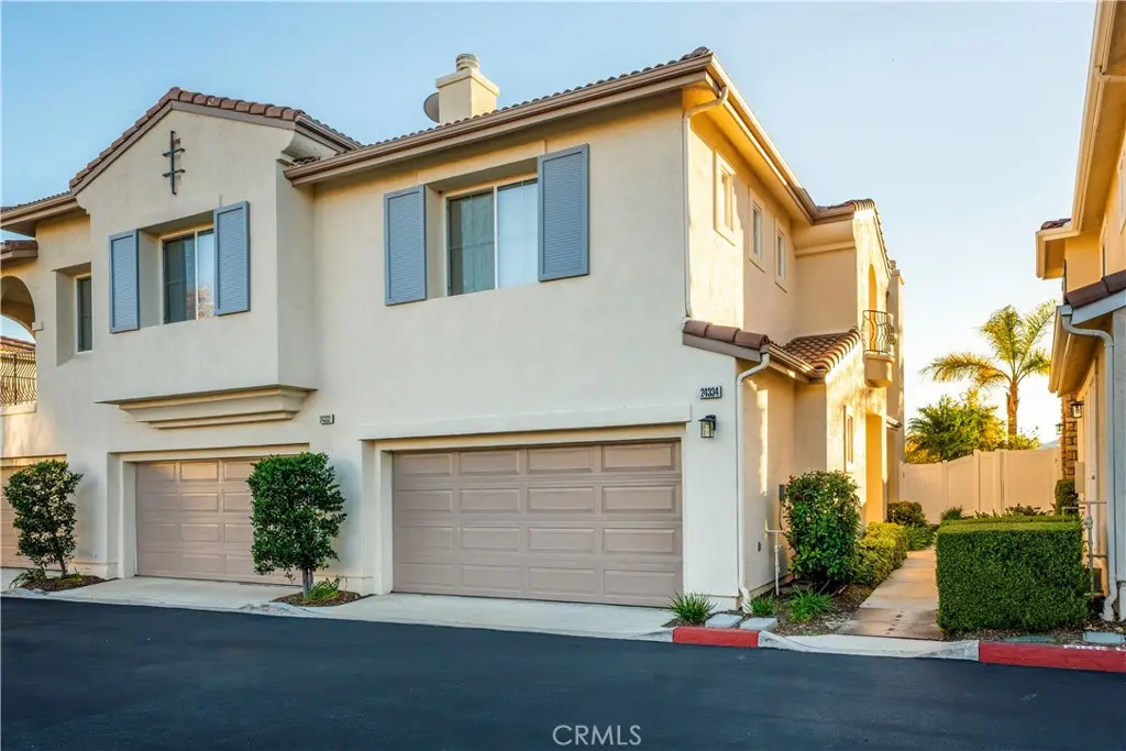 24332 Lorenzo, Valencia, CA — listing photo 1