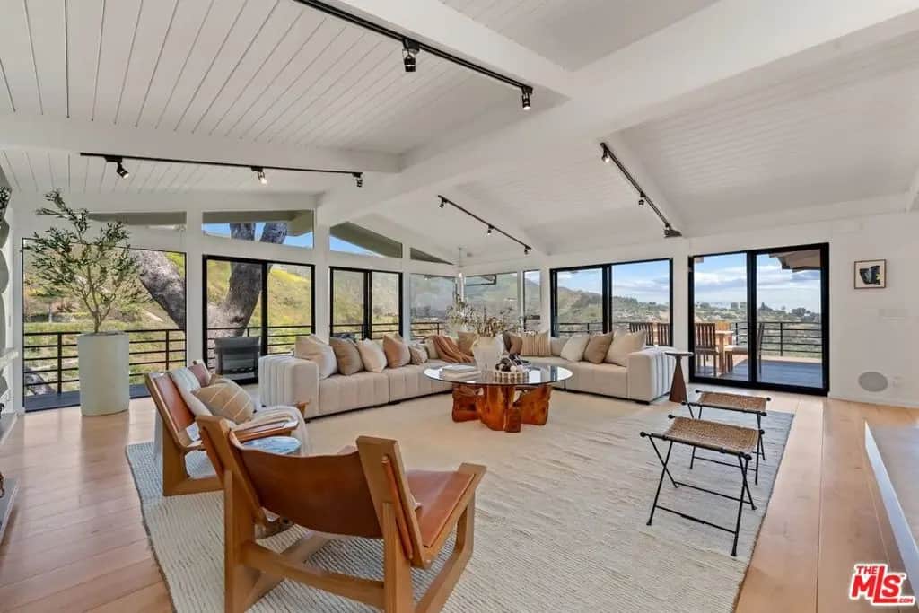 23701 Harbor Vista Drive, Malibu, CA — listing photo 1