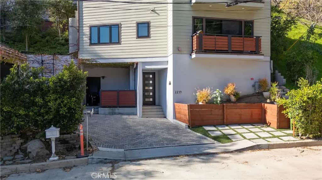 2239 Laurel Canyon, Los Angeles, CA — listing photo 1