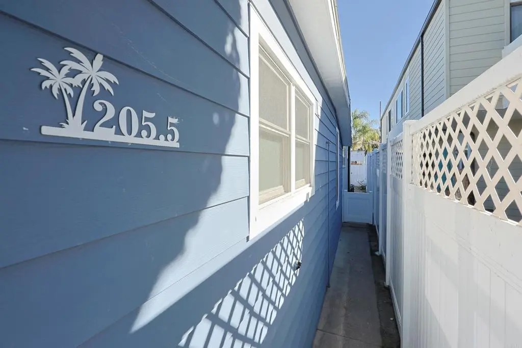 205.5 C Avenue, Coronado, CA — listing photo 1