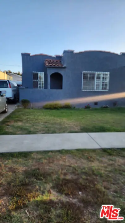 742 E 84th Place, Los Angeles, CA — listing photo 1