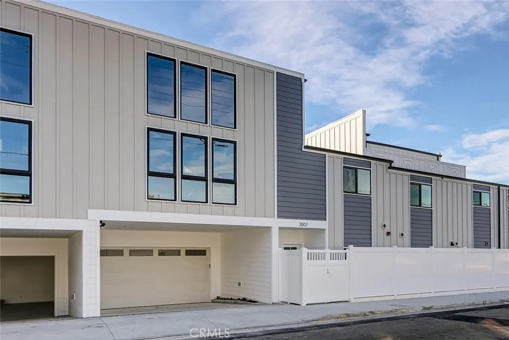 2009 Blossom Lane, Redondo Beach, CA — listing photo 1