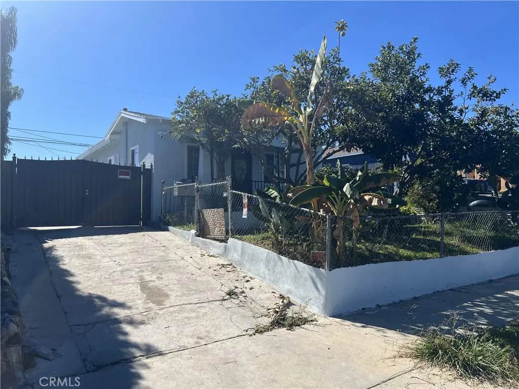 1612 W 71st, Los Angeles, CA — listing photo 1