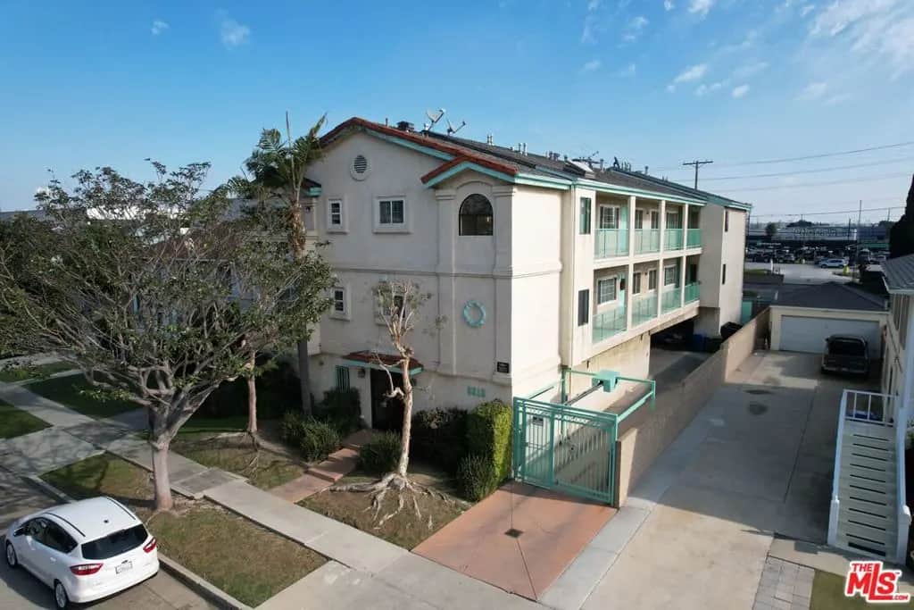 8812 Reading Avenue, Los Angeles, CA — listing photo 1