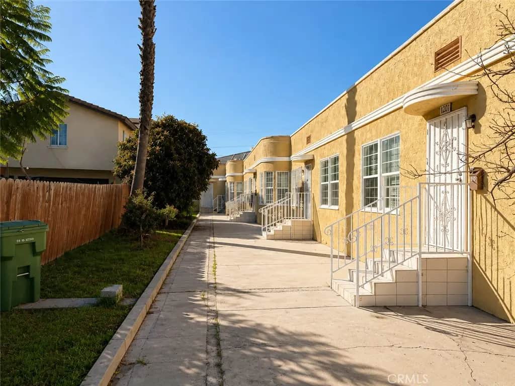6121 10th, Los Angeles, CA — listing photo 1